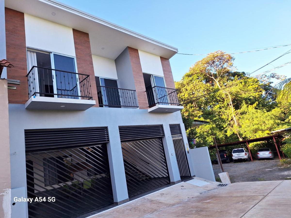 Victoria House Hostel San Isidro De El General Екстериор снимка