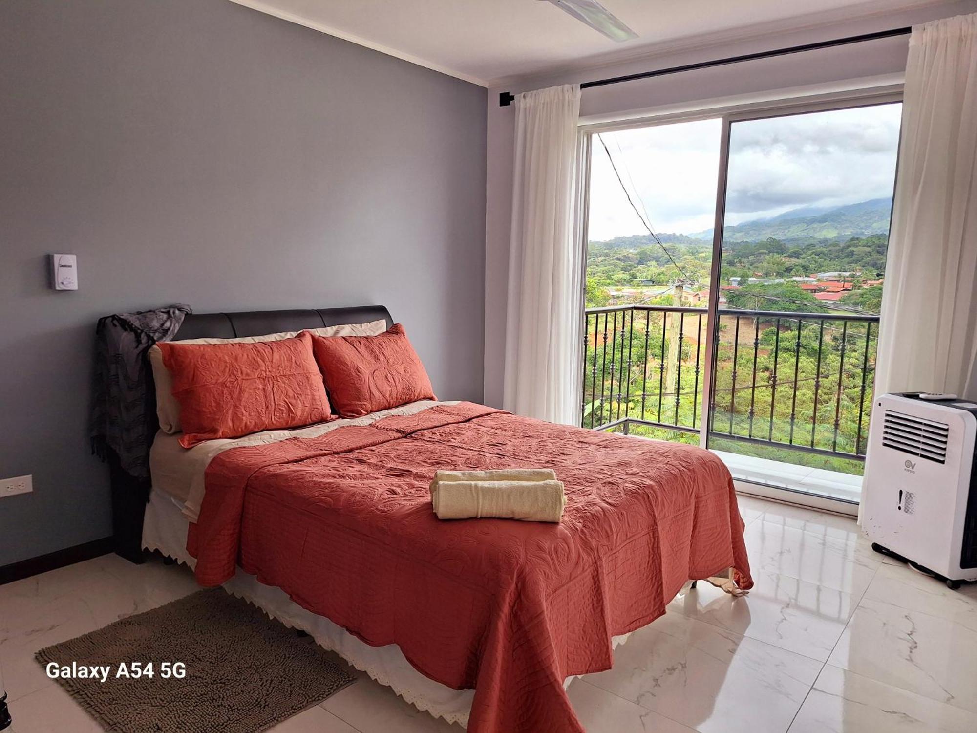 Victoria House Hostel San Isidro De El General Екстериор снимка
